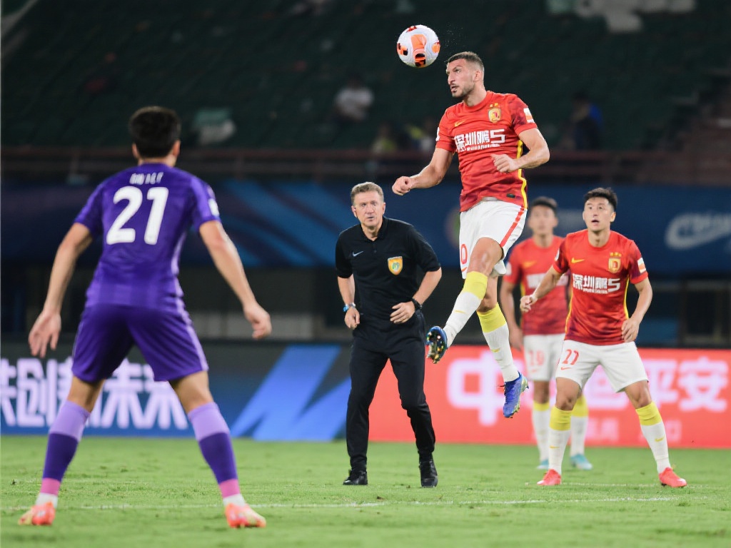 杜加利奇头槌破门 深圳新鹏城力克天津津门虎