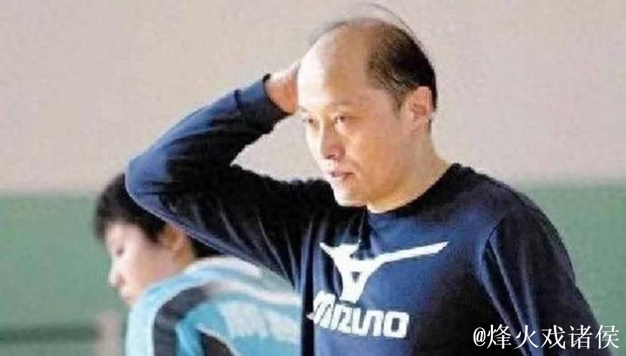 女排第4队换帅或成定局：70岁老帅离任，功勋名将接任